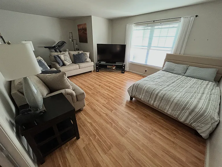 1864 Autumnwood Dr — Photo 18