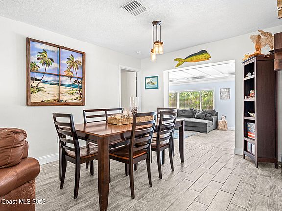 4th image of 473 Royal Palm Ct