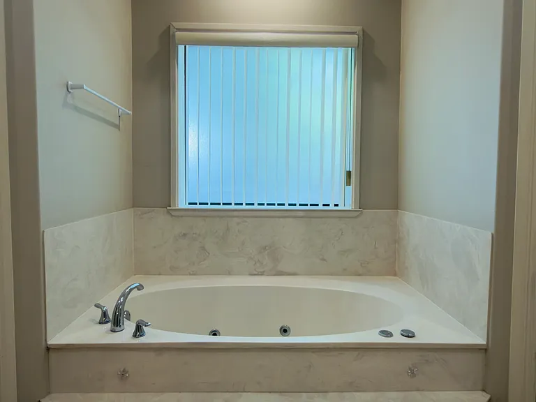 3421 Esperanza Ave — Photo 26