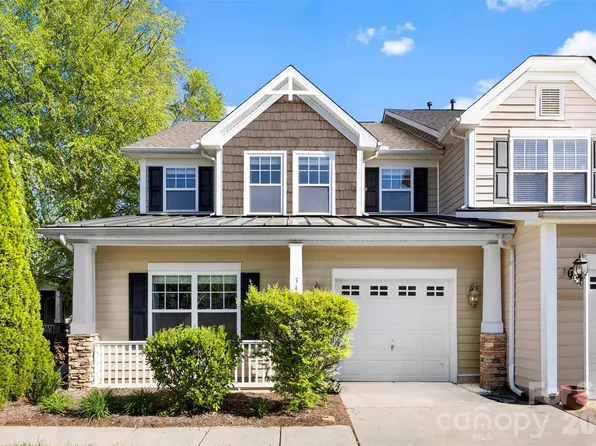 346 Rose Garden Ct, Rock Hill, SC 29732