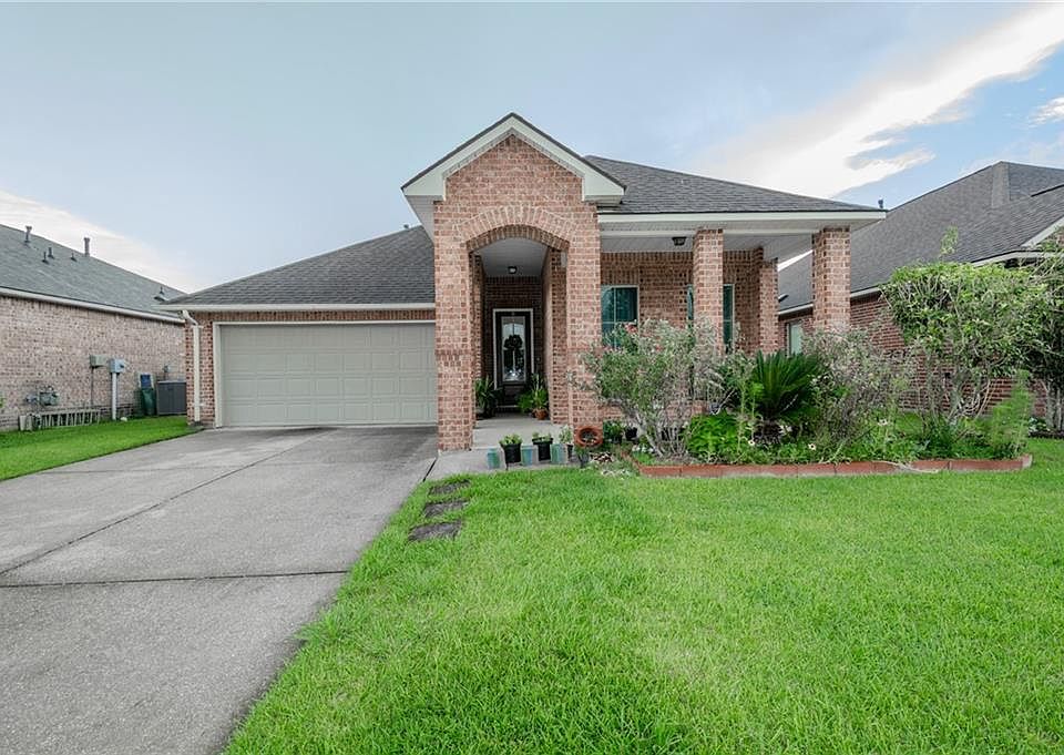 1st image of 13912 Stone Gate Dr