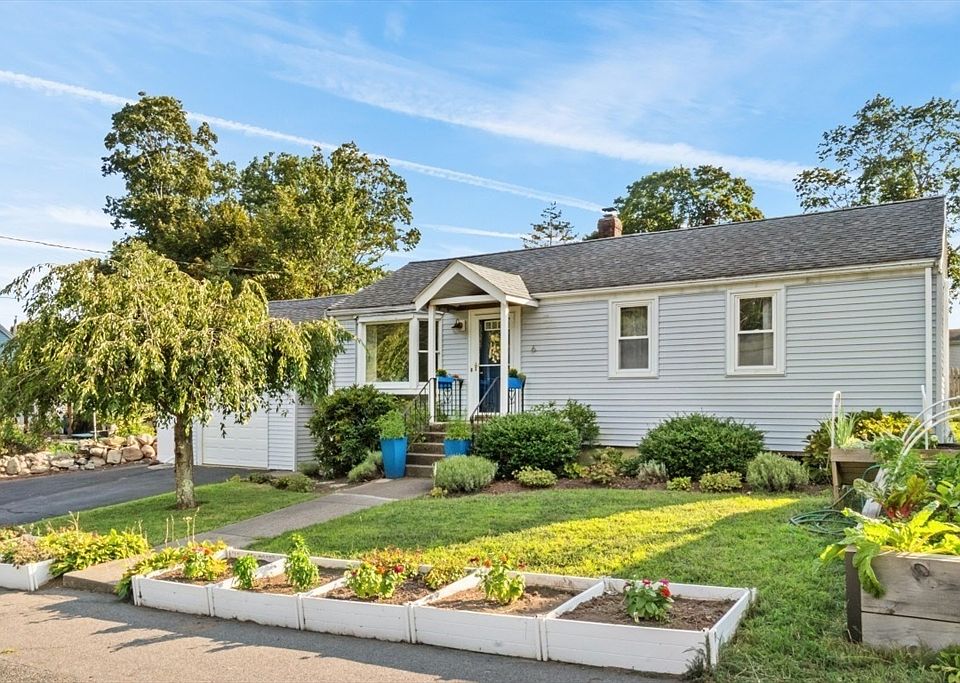 1st image of 6 Reynolds Ave