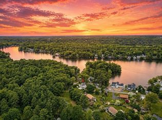 100 Lakeview Ave, Mansfield, MA 02048