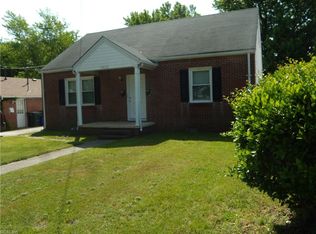 9420 Peachtree St #B, Norfolk, VA 23503