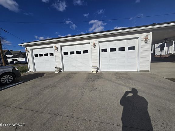 2nd image of 348 Glover St