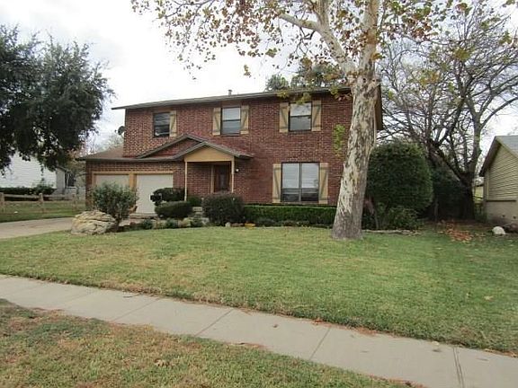 5th image of 1905 Spiceberry Ln
