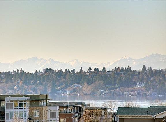 5th image of 555 Kirkland Way Unit 302