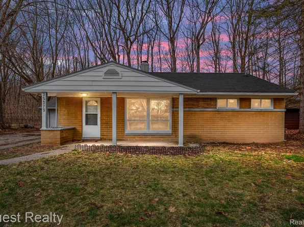 25373 Orchard Grove St, Southfield, MI 48033