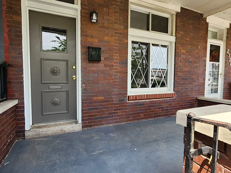 Kinsey Ave — Photo 2
