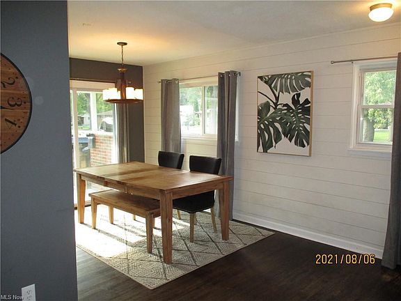 5th image of 24297 Vincent Dr