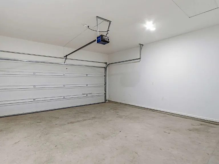 11500 Summer Dr #B — Photo 26