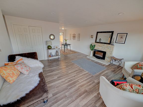 5th image of 3825-3827 SW 198th Ave #3825