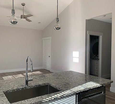3rd image of 3267 Enola Dr