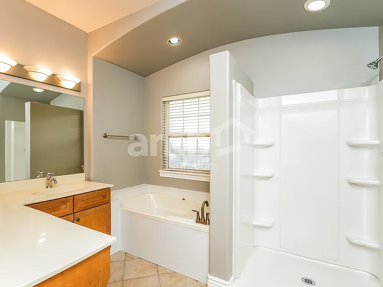 3310 W Atlanta St — Photo 11