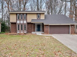 1703 Chateau Dr SW, Wyoming, MI 49519