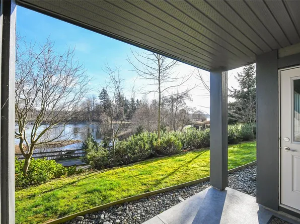 1944 Riverside Ln #110, Courtenay, BC V9N 0E5