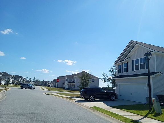 5th image of 26 Perlieu Ct
