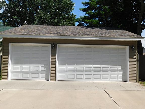 New Large 3 car garage
