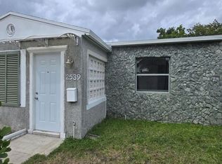 2539 Liberty St, Hollywood, FL 33020
