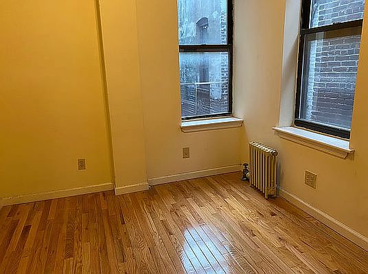4th image of 640 E 14th St APT 17