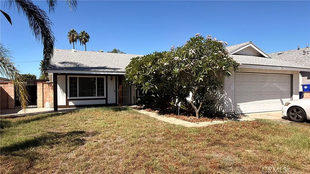 3 bed, 1364 sqft, $3,200 — Photo 1