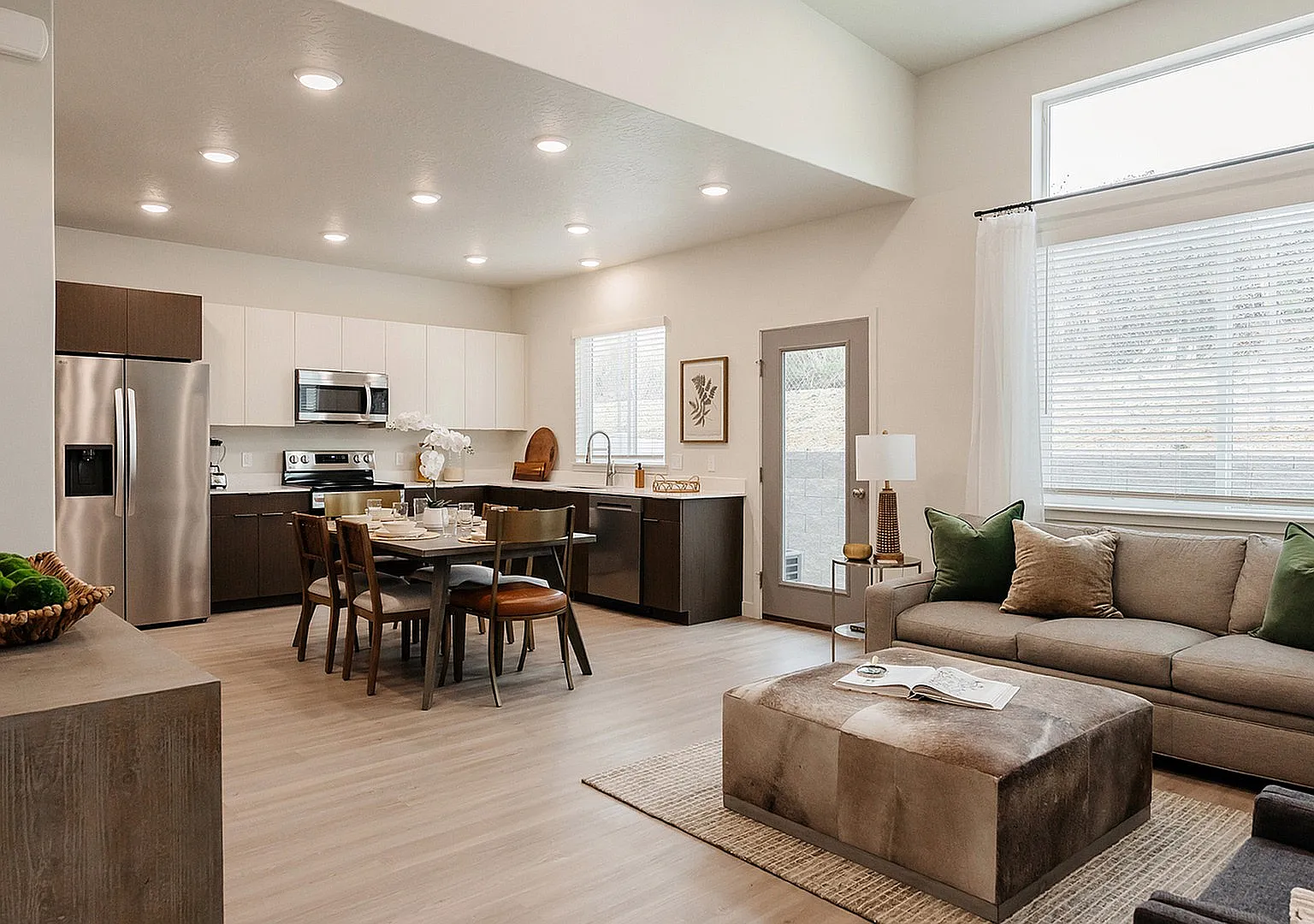 Railrunner Townhomes — Photo 1