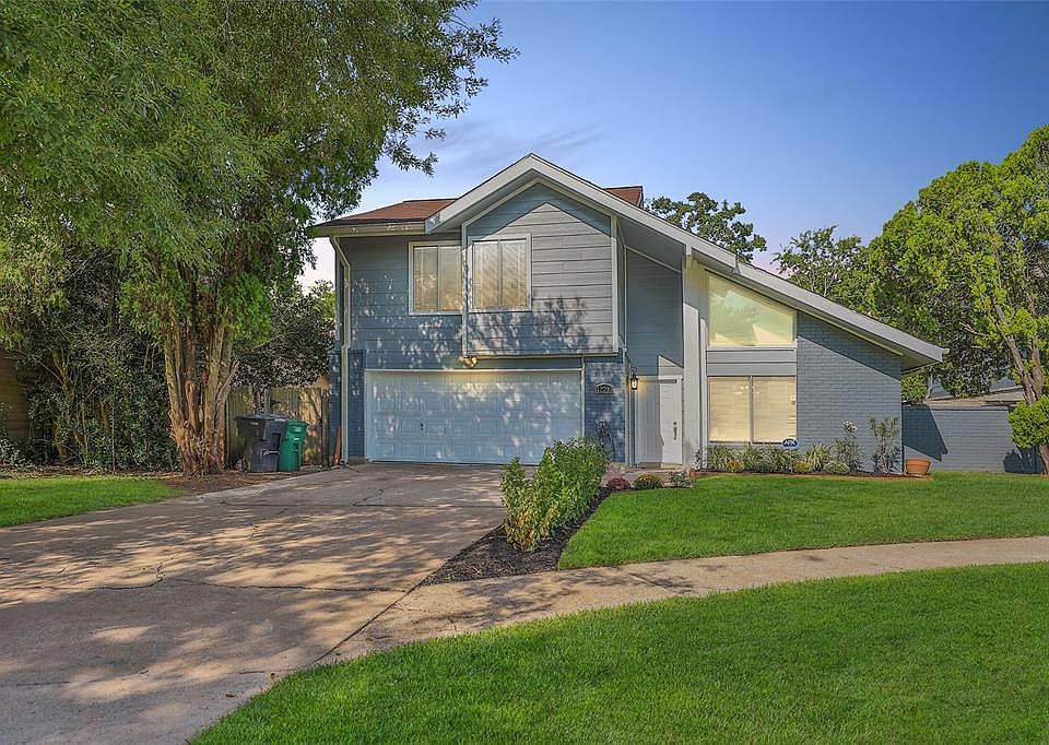 1st image of 12210 Villa Lea Ln