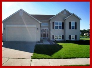 313 Stonefield Dr, Lake Mills, WI 53551