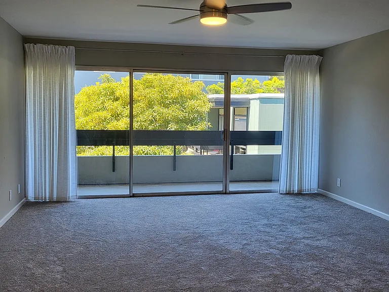 26 Hayward Ave #205 — Photo 13