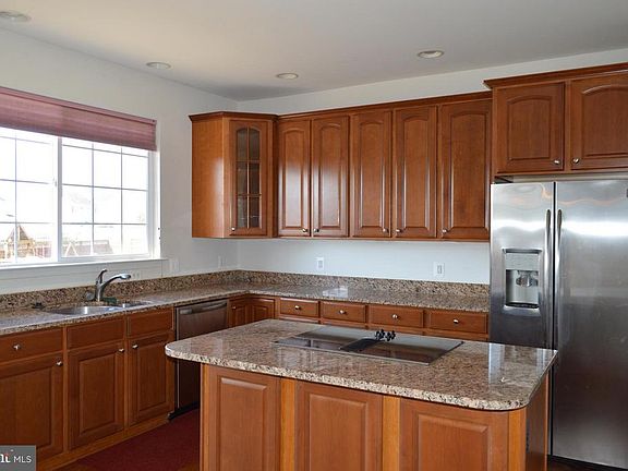 4th image of 10780 Reynard Fox Ln