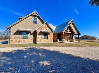 195 Kamira Dr N, Kerrville, TX 78028