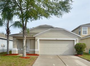 7742 Carriage Pointe Dr, Gibsonton, FL 33534