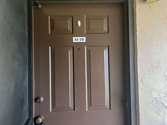 3rd image of 19505 Quesada Ave APT K201