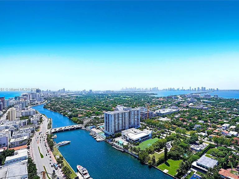 4401 Collins Ave #PH SOUTH — Photo 5