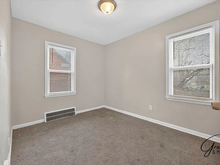 12716 Riad St — Photo 16