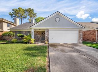 8642 Plum Lake Dr, Houston, TX 77095