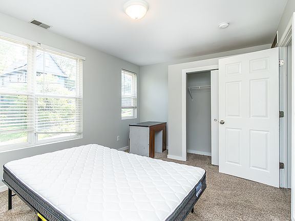 3rd image of 402 Koch Ave