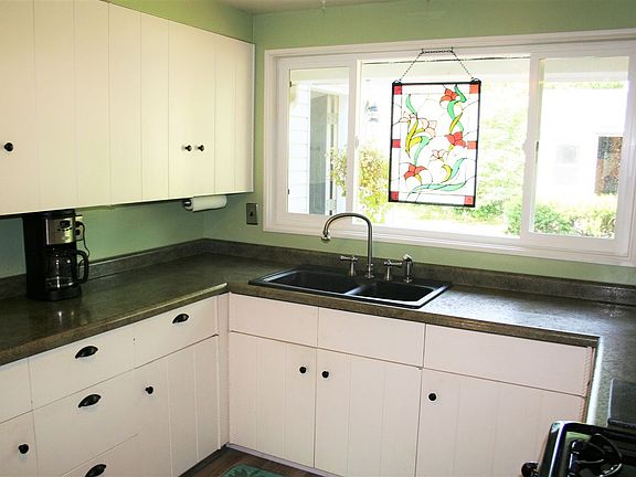 2nd image of 1611 Southbrook Dr