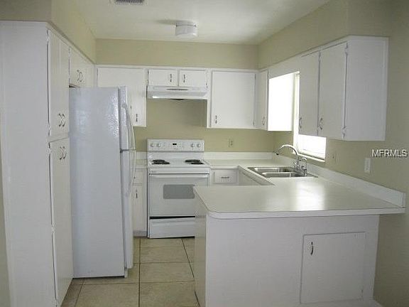 4th image of 3163 S Windchime Cir
