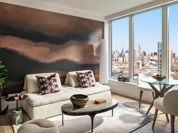 42-06 Orchard St, Long Island City, NY