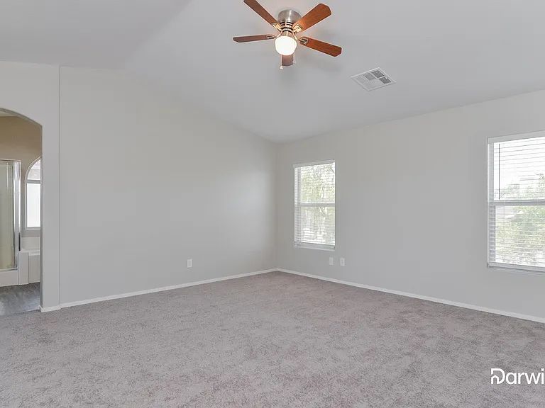 4828 Longshot Dr — Photo 8