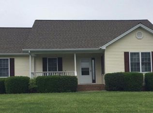 820 Caveland Rd, Cave City, KY 42127