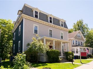 3 Prairie Ave APT 2, Newport, RI 02840