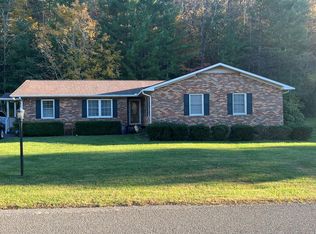 141 Terry Dr, Richlands, VA 24641