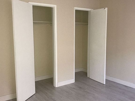 9390BFA4-AD12-4E75-BE30-750D376BF744