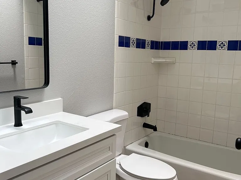 951 N Vulcan Ave — Photo 18