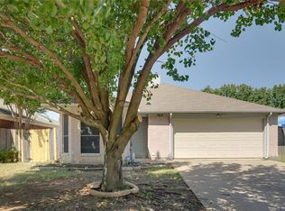 7014 Stetter Dr, Arlington, TX 76001