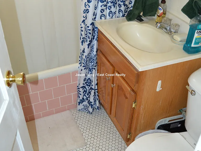 221 Kelton St #16 — Photo 4
