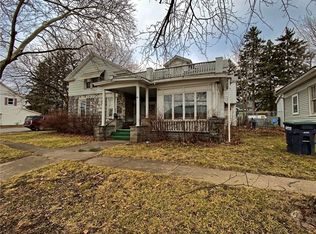 38 Ford St, Clyde, NY 14433