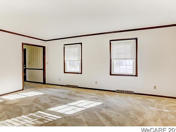 4th image of 2842 Chapel Hill Dr